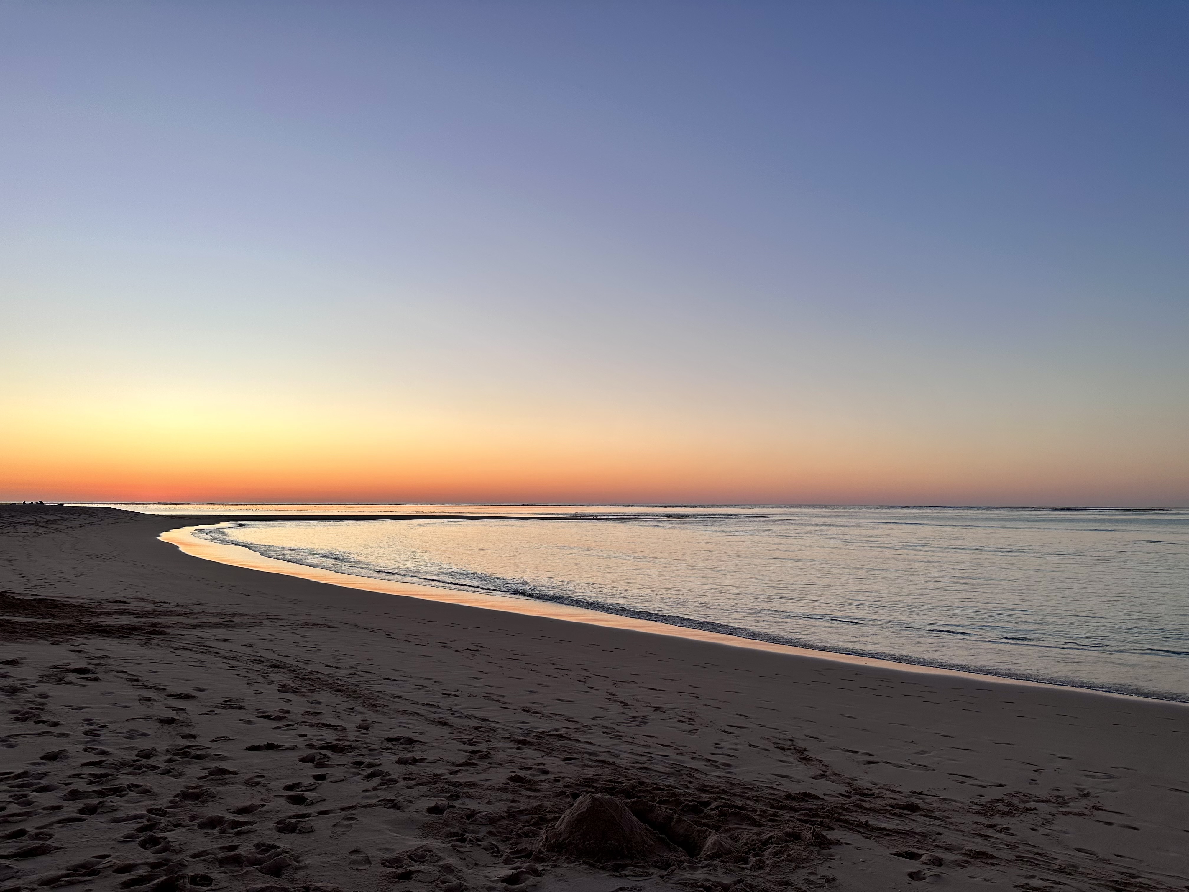 Turquoise Bay Coastline Dusk